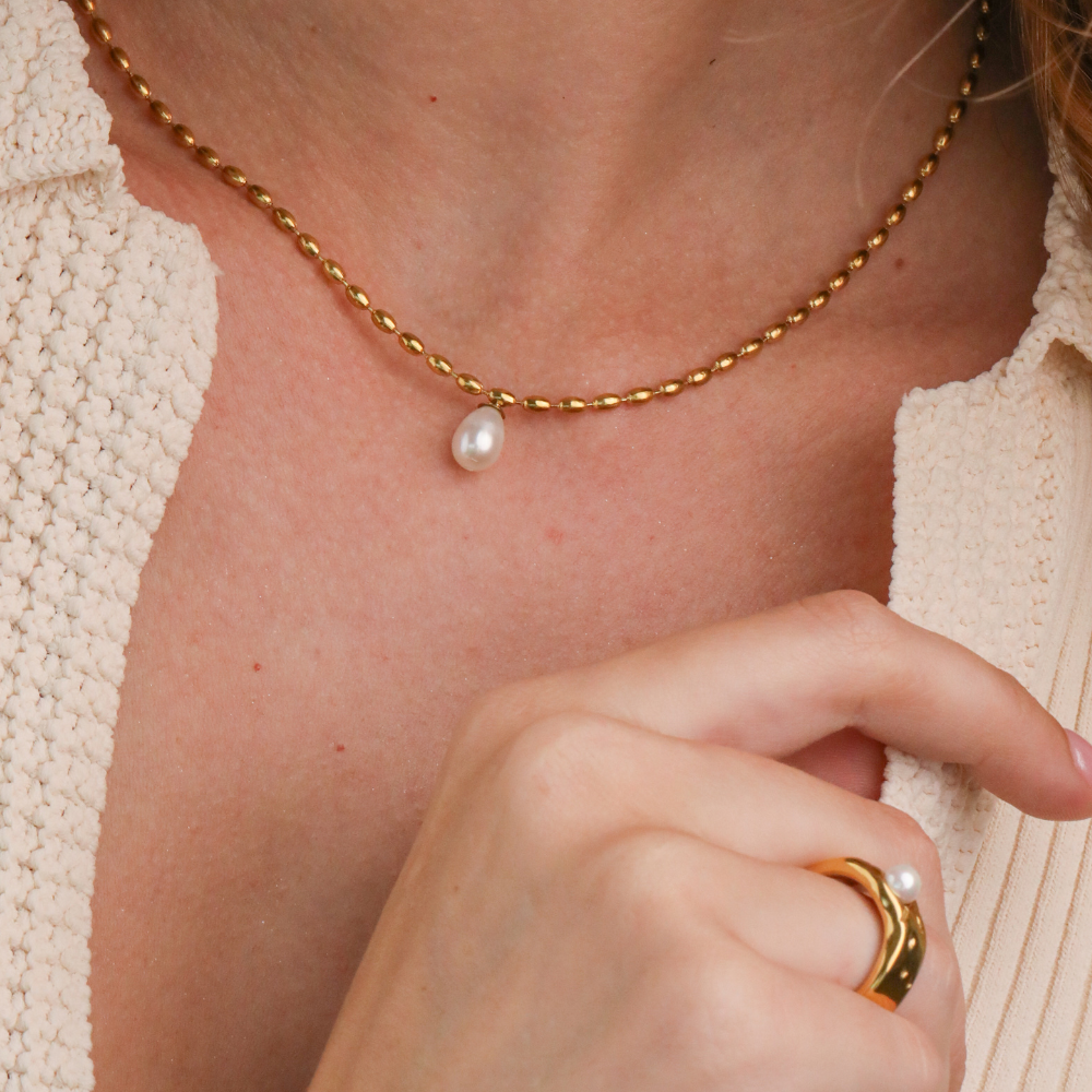 Amelia Necklace